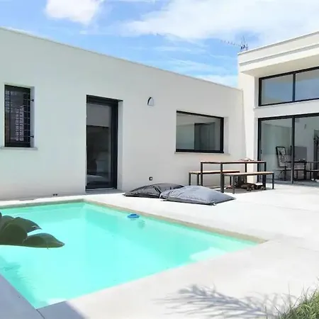 Villa Moderne Avec Piscine Privee & Terrasse Villa *